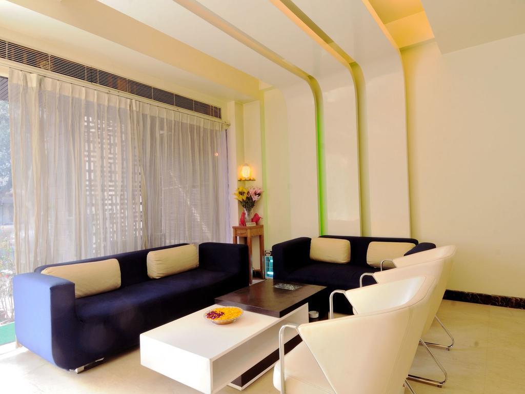 Sisley The Boutique Hotel Нью-Дели Экстерьер фото