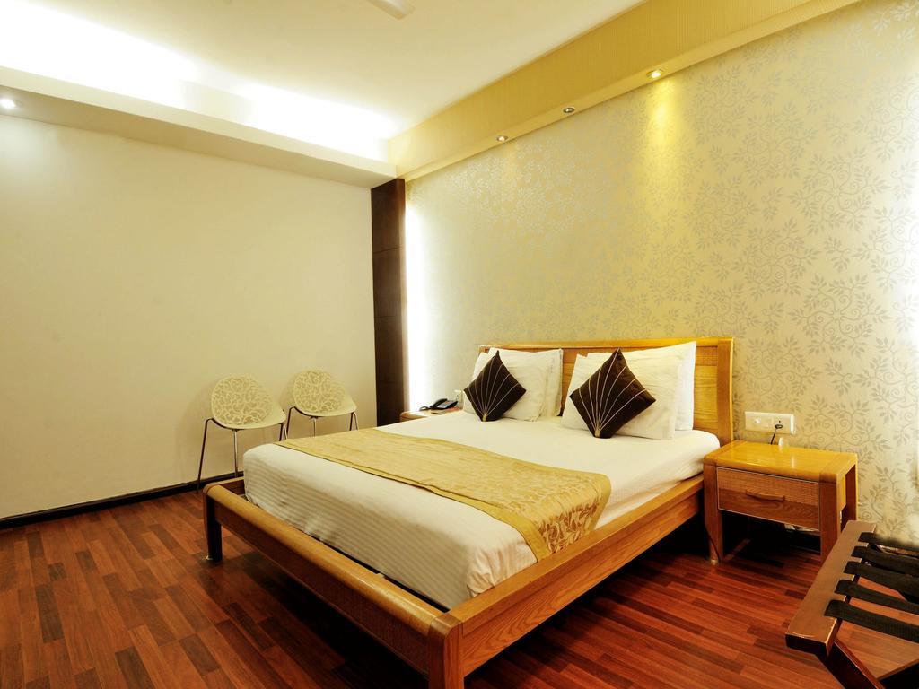 Sisley The Boutique Hotel Нью-Дели Экстерьер фото