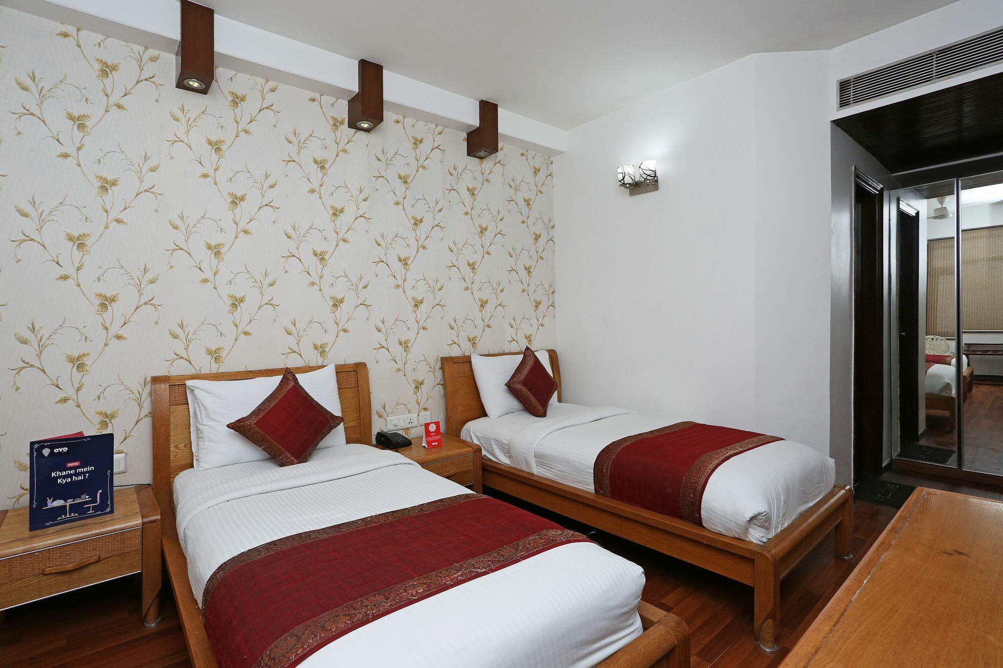 Sisley The Boutique Hotel Нью-Дели Экстерьер фото